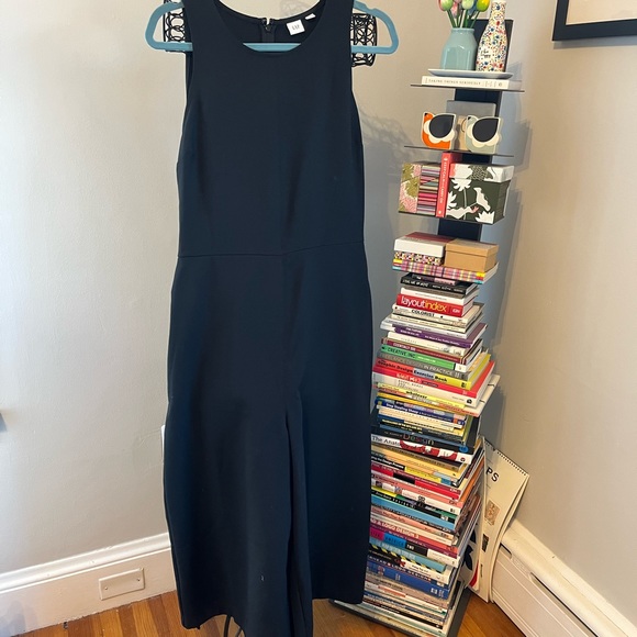 NWOTGAP BELTED JUMPSUIT - Picture 2 of 12